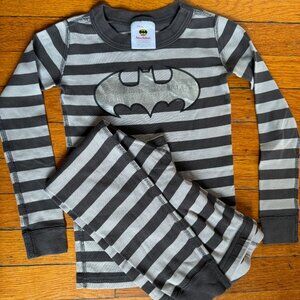 Batman pajamas by Hanna Andersson. Size 5 (110). Long johns